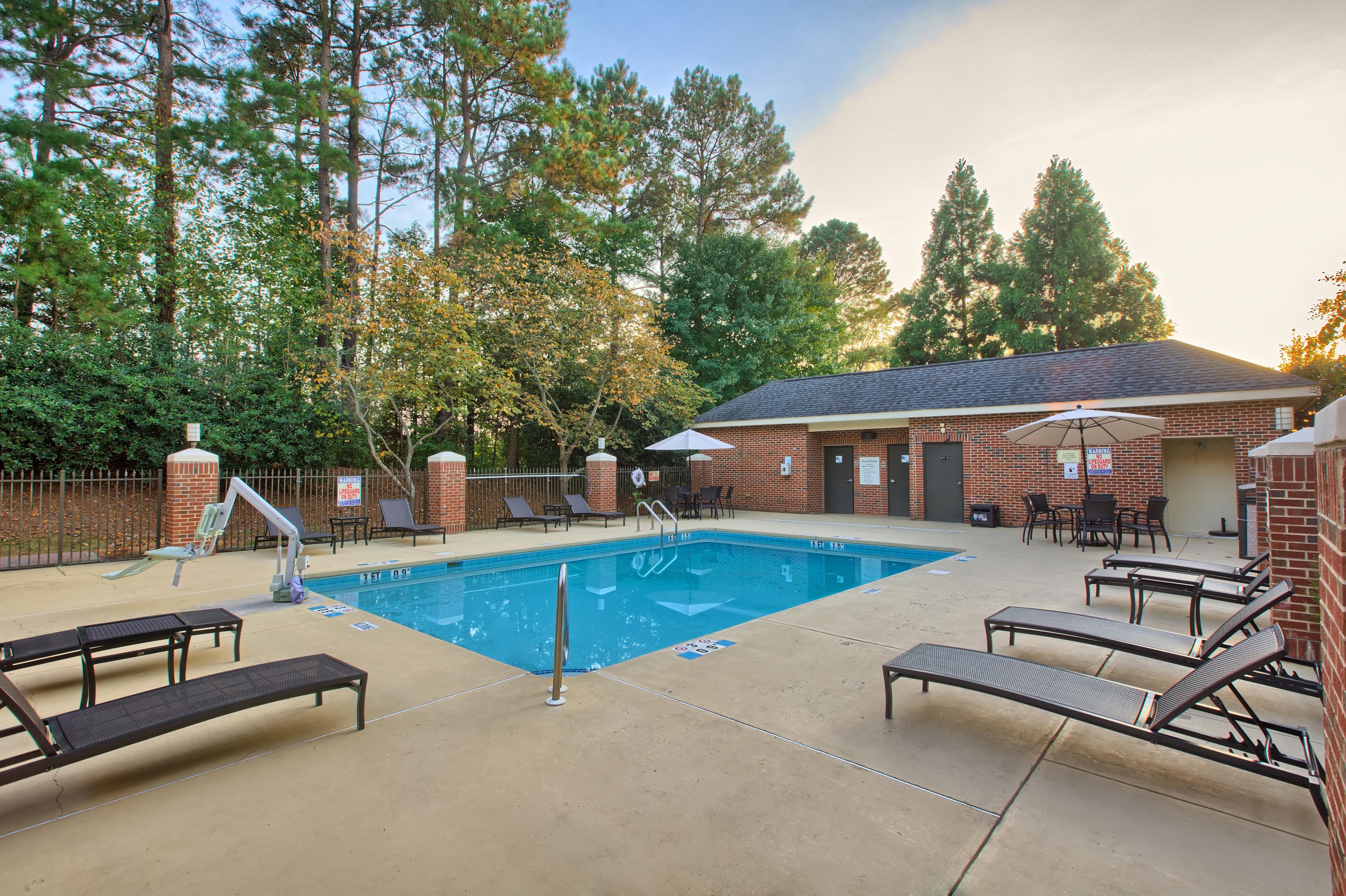 Holiday Inn Express Hotel & Suites Raleigh North - Wake Forest By Ihg Exterior foto