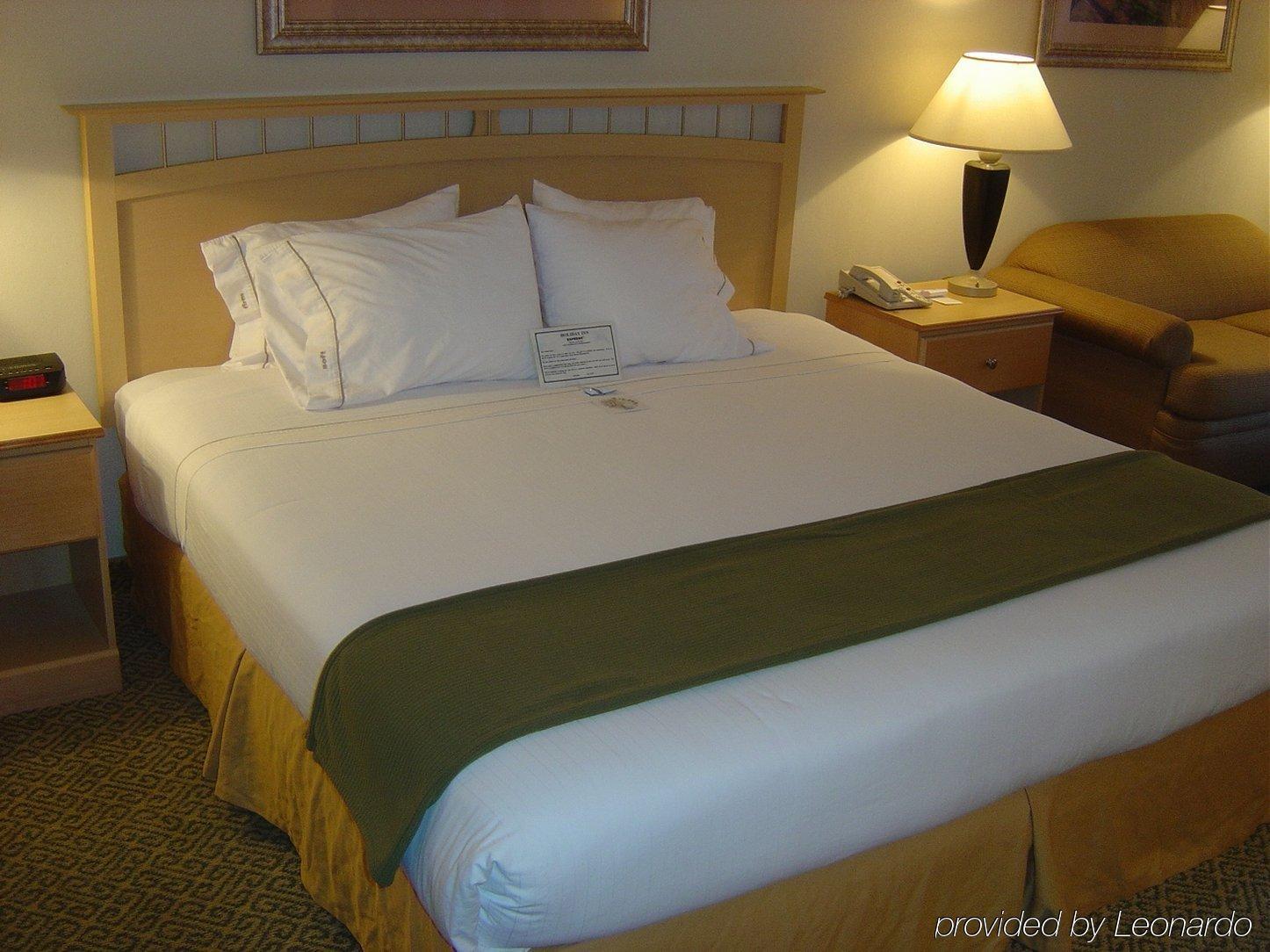 Holiday Inn Express Hotel & Suites Raleigh North - Wake Forest By Ihg Cameră foto