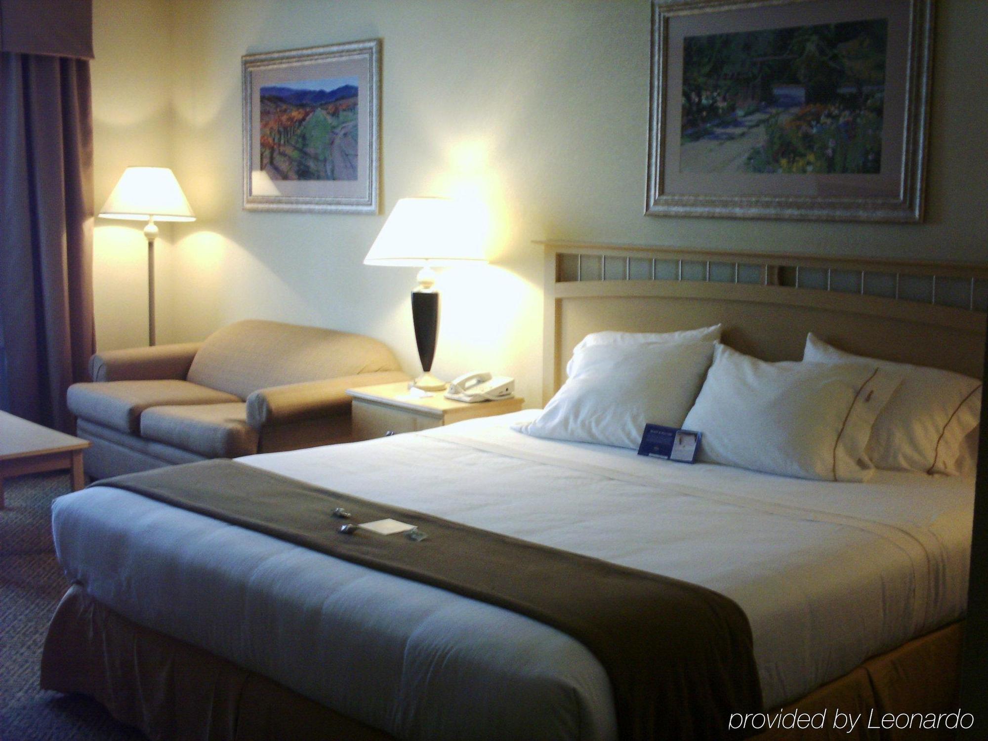 Holiday Inn Express Hotel & Suites Raleigh North - Wake Forest By Ihg Cameră foto